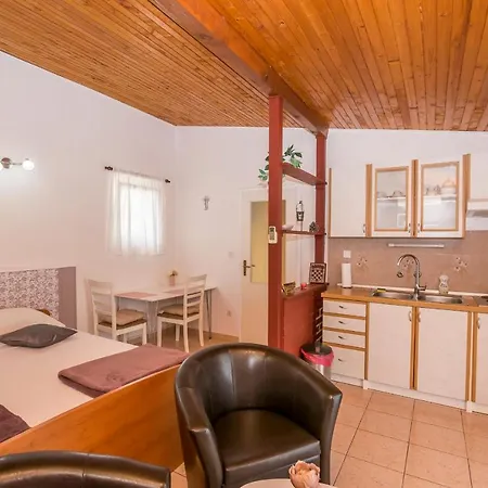 Apartment And Zinka