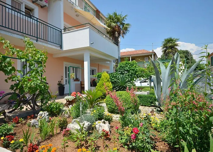 And Zinka アパート *